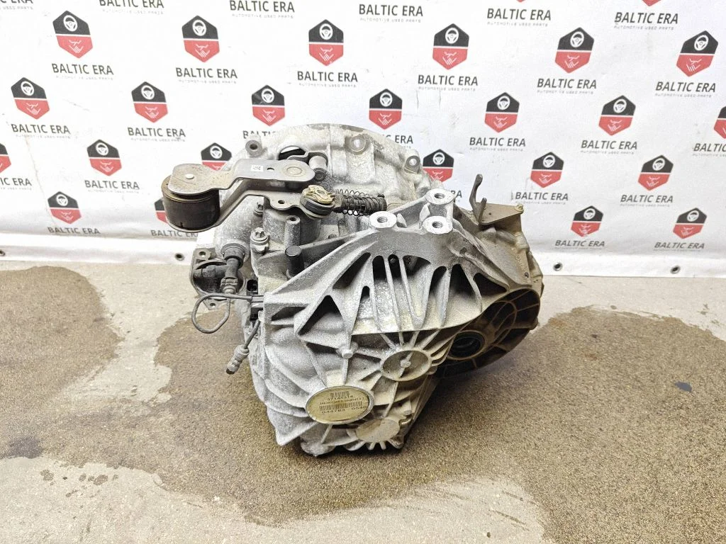Mechaninė 6 pavarų dėžė