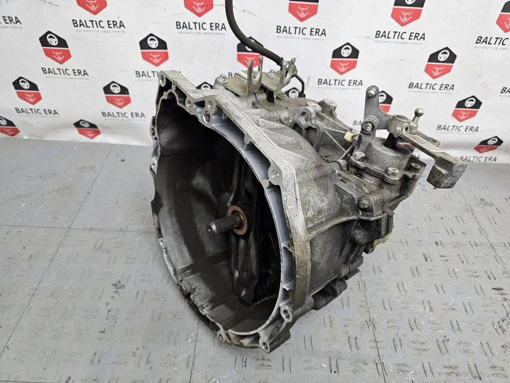 Mechaninė 6 pavarų dėžė