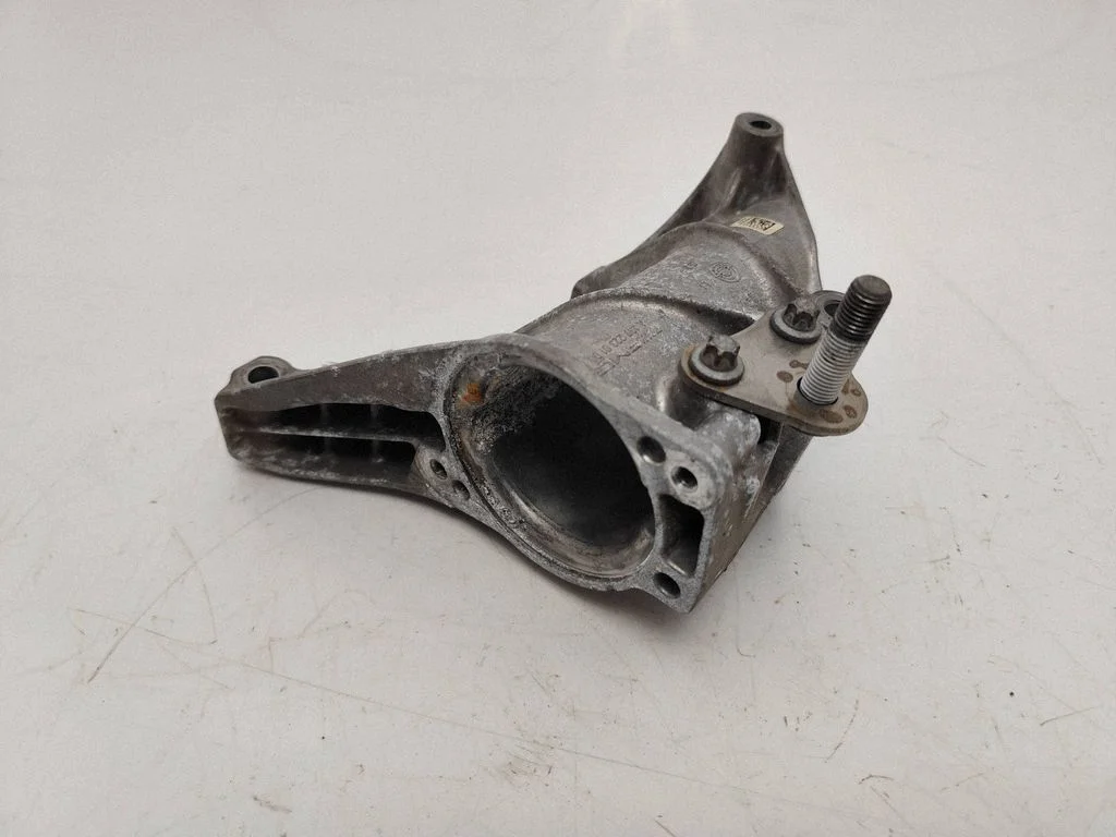 Gearbox mounting bracket A1392230100
