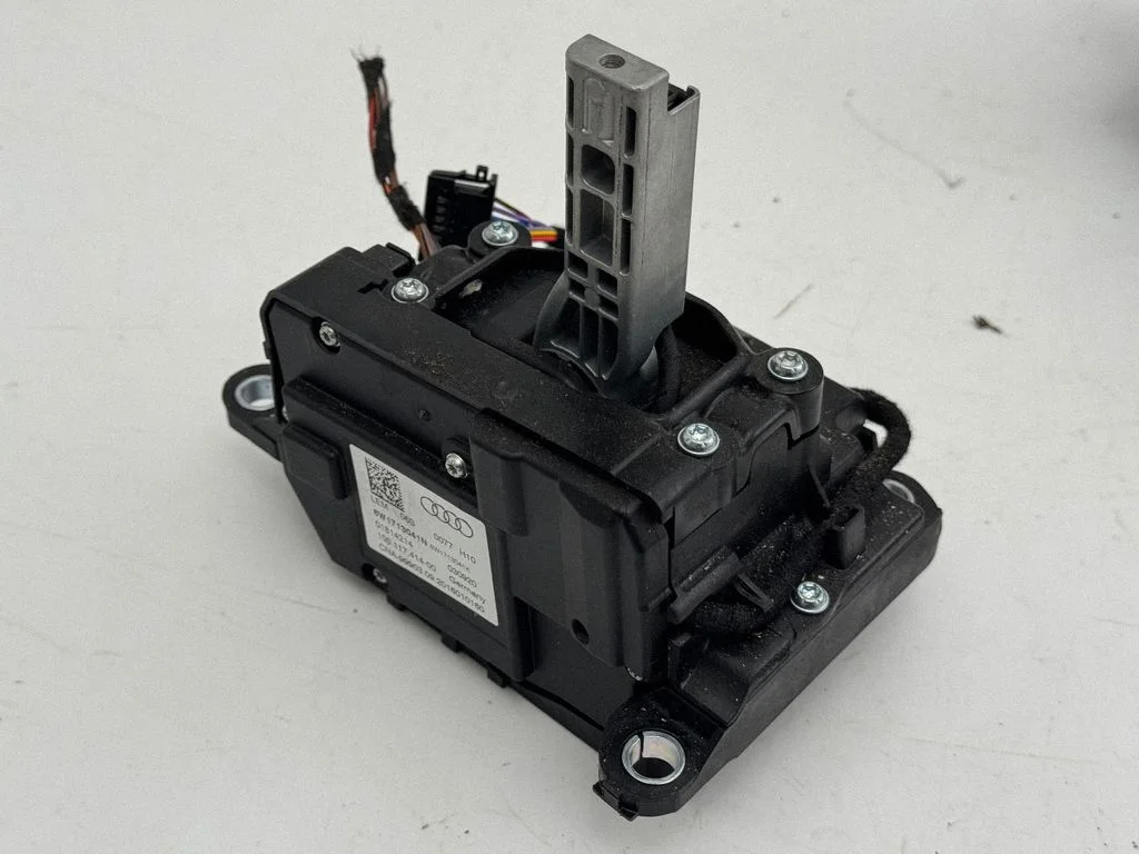 Gear selector mechanism 8W1713041N