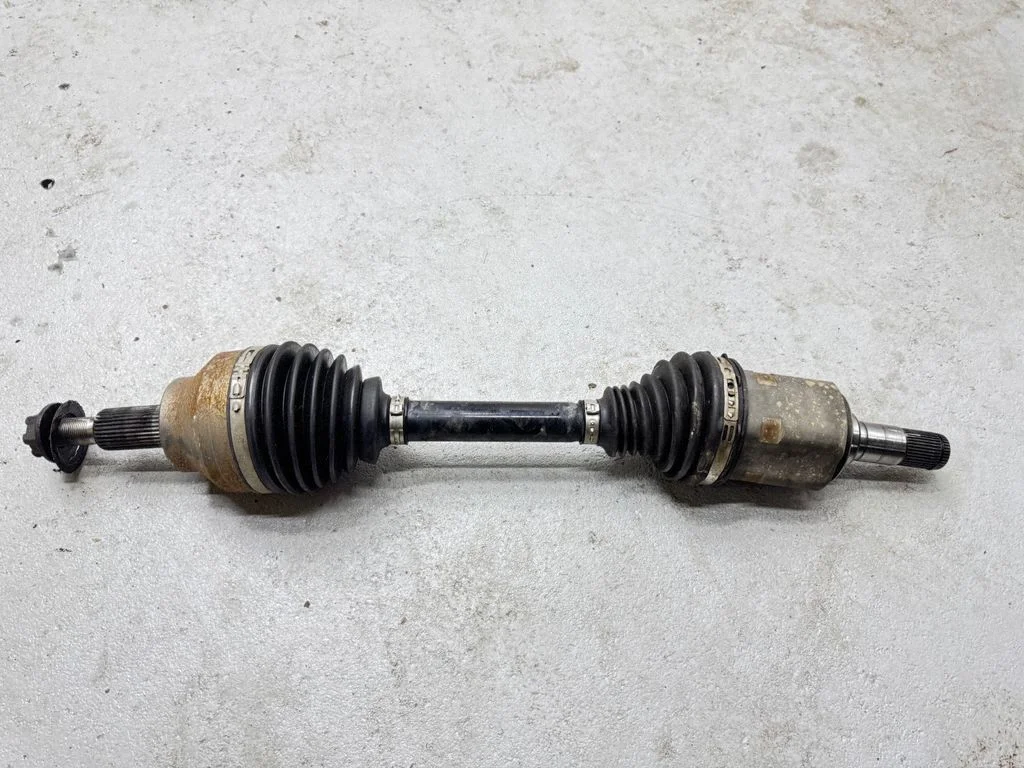 Front driveshaft CH03225A