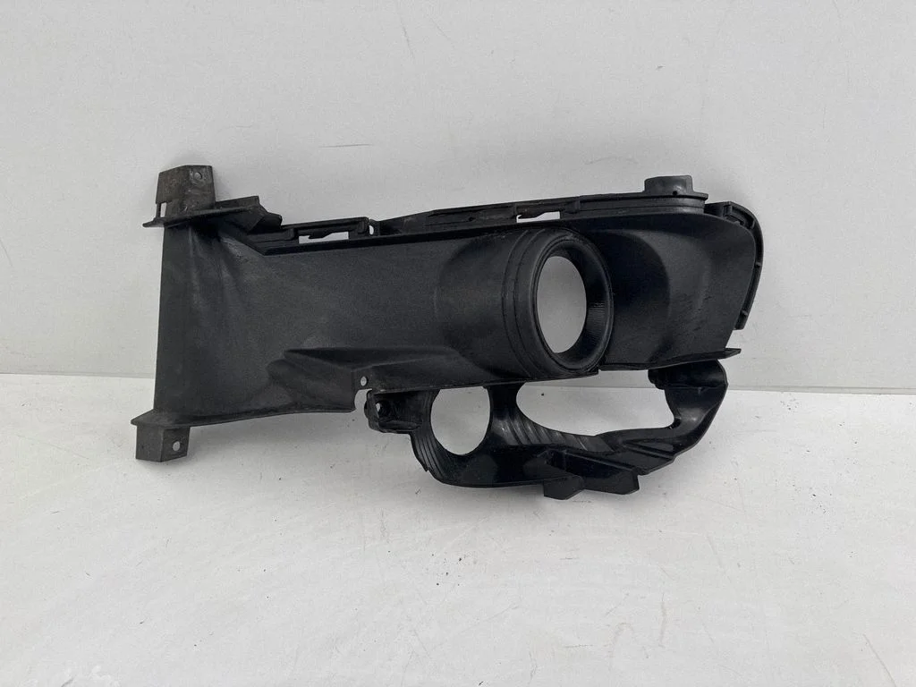 Front fog light trim/grill FR3B17B969AC