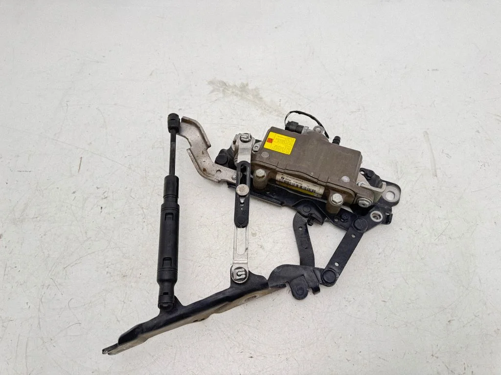 Mootorikapoti hinged – BMW 5-seeria F10 F11 (2009-2016)