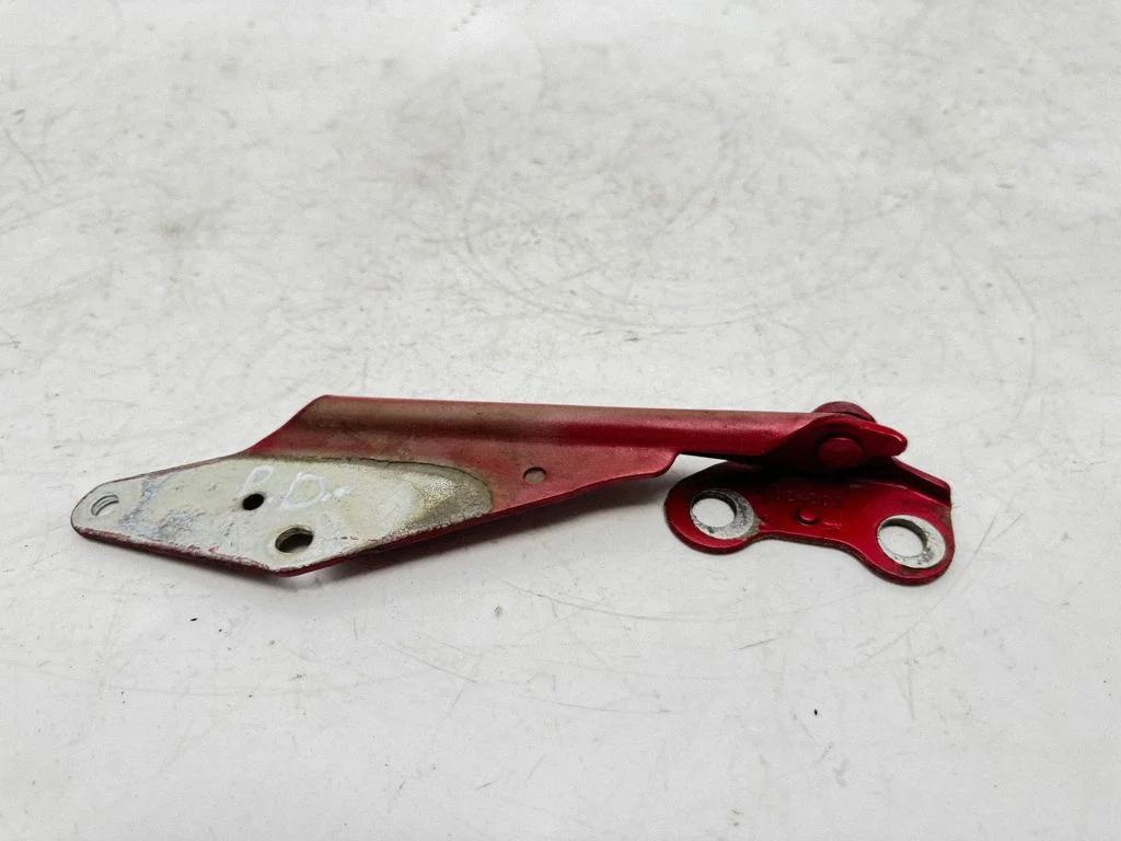 Mootorikapoti hinged 624D0A