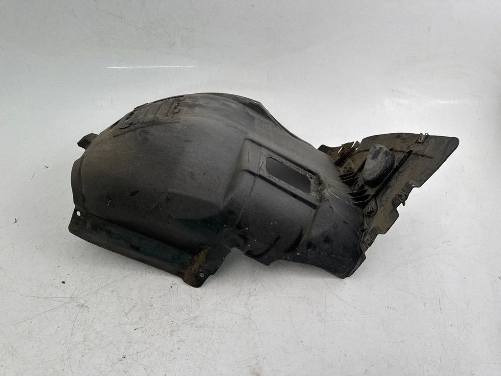 Front wheel arch liner splash guards 74850610