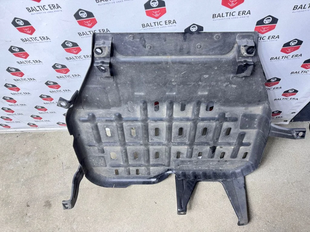 Engine splash shield/under tray 52121039