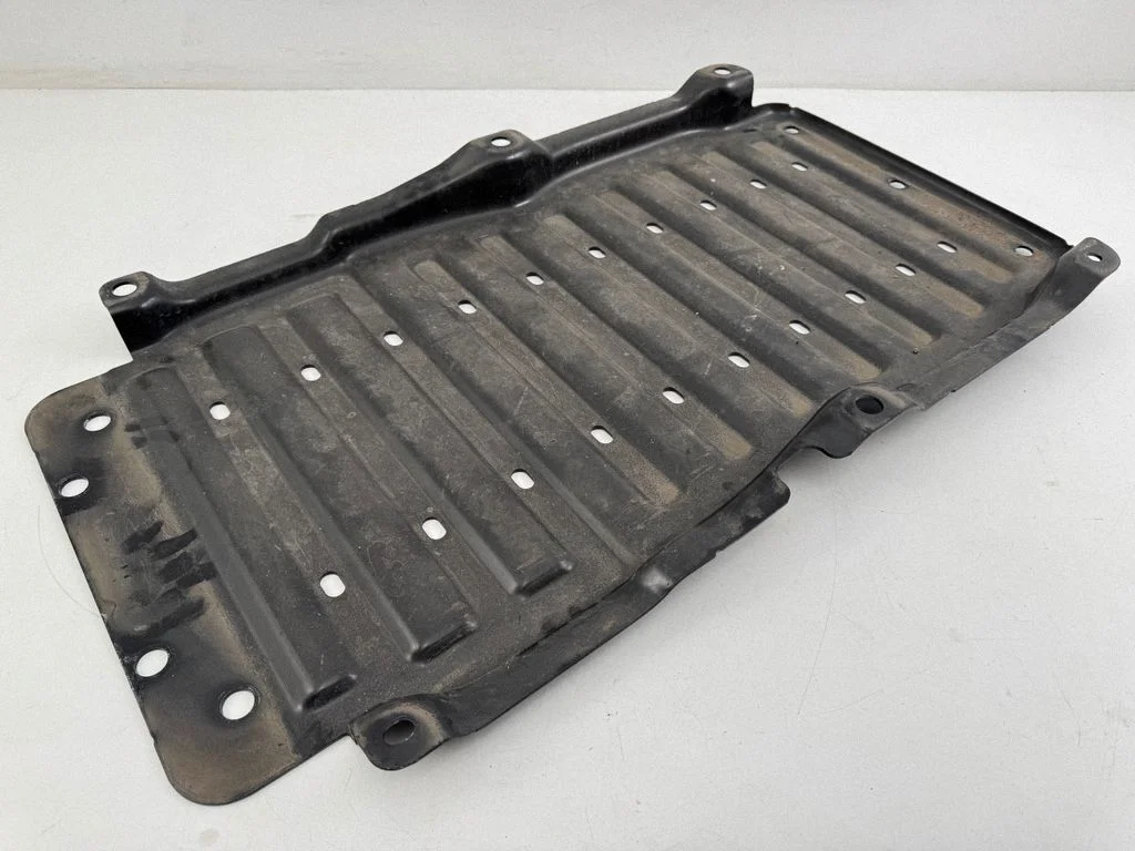 Engine splash shield/under tray 4484