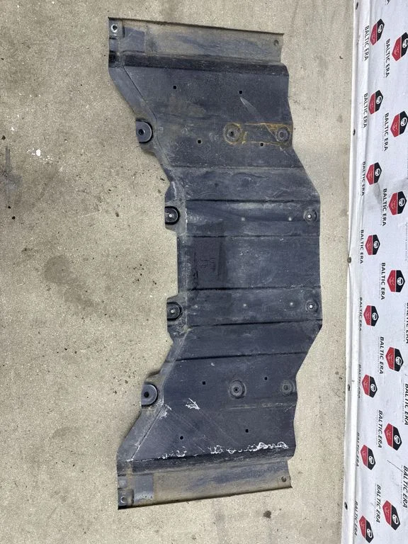 Center/middle under tray cover DN4E563D2