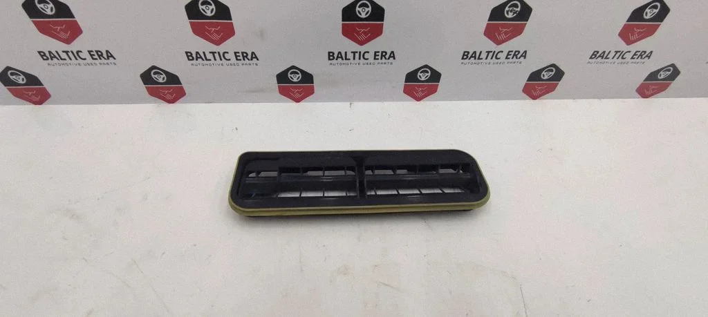 Quarter panel pressure vent – Mercedes-Benz C-Class AMG W204 (2007-2014)
