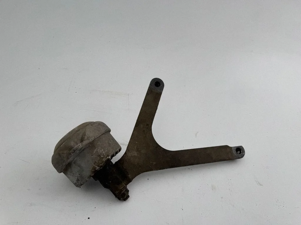 Gearbox mount 98637516503