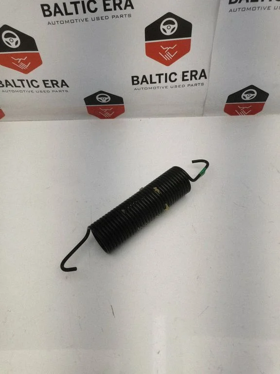 Spyruoklė (-ės) galinio dangčio