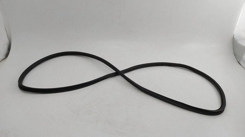 Front door rubber seal 7P0867365F