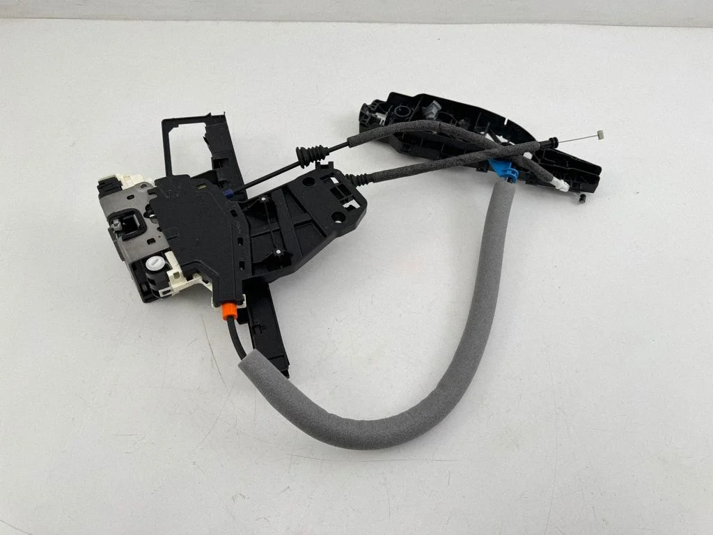 Rear door lock 40136025012