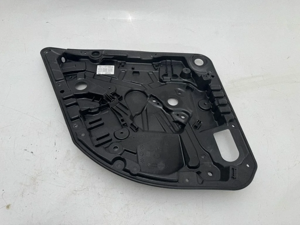Rear window lifting mechanism without motor A2227200613