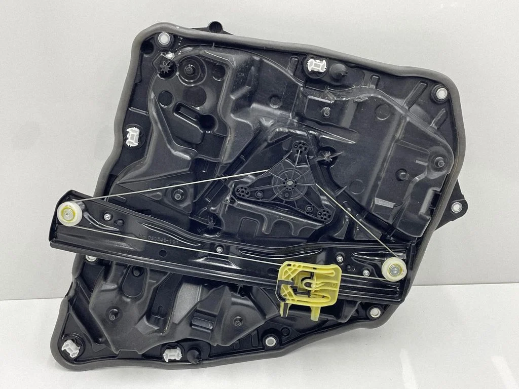 Tagaukse aknatõstuk ilma mootorita – BMW 5-seeria G30 G31 G38 (2016-)