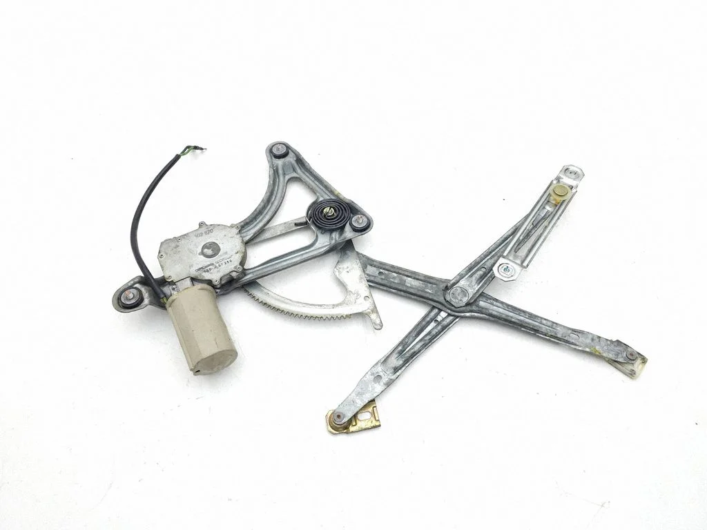 Tagaukse elektriline aknatõstuk mootoriga – Mercedes-Benz 280 560 W126 (1981-1991)