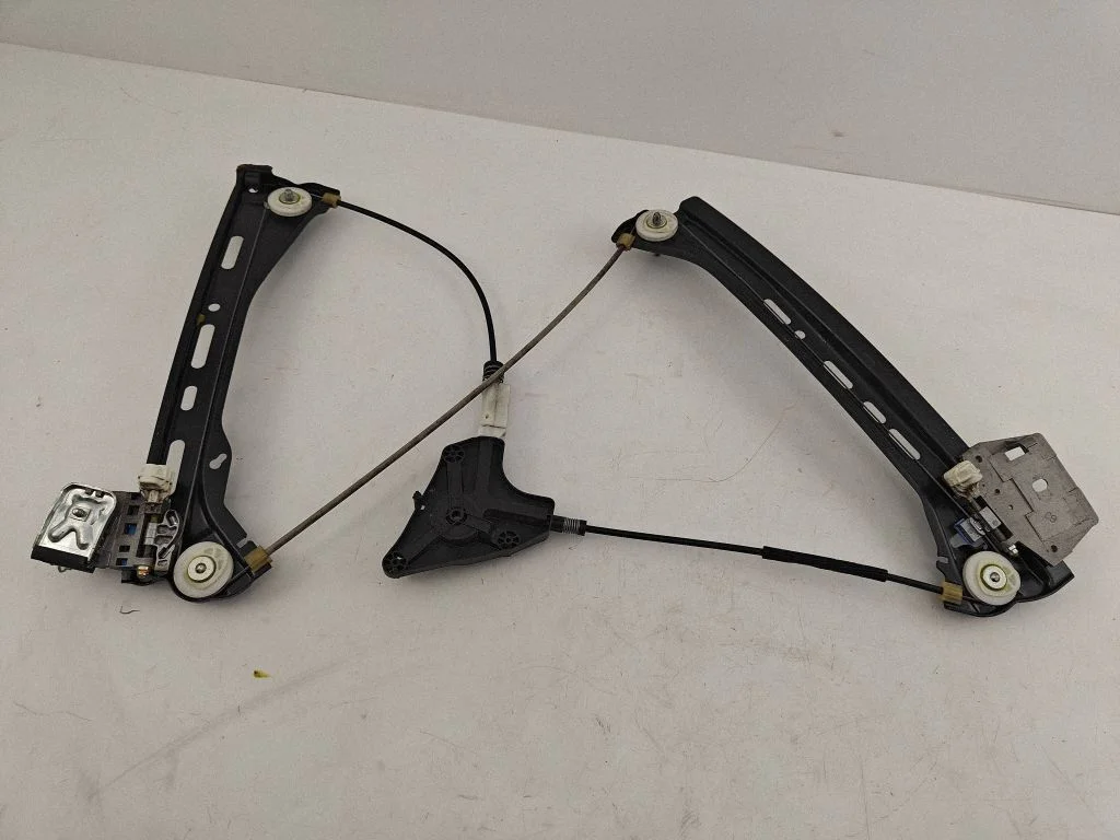 El. lango pakėlimo mechanizmas be varikliuko