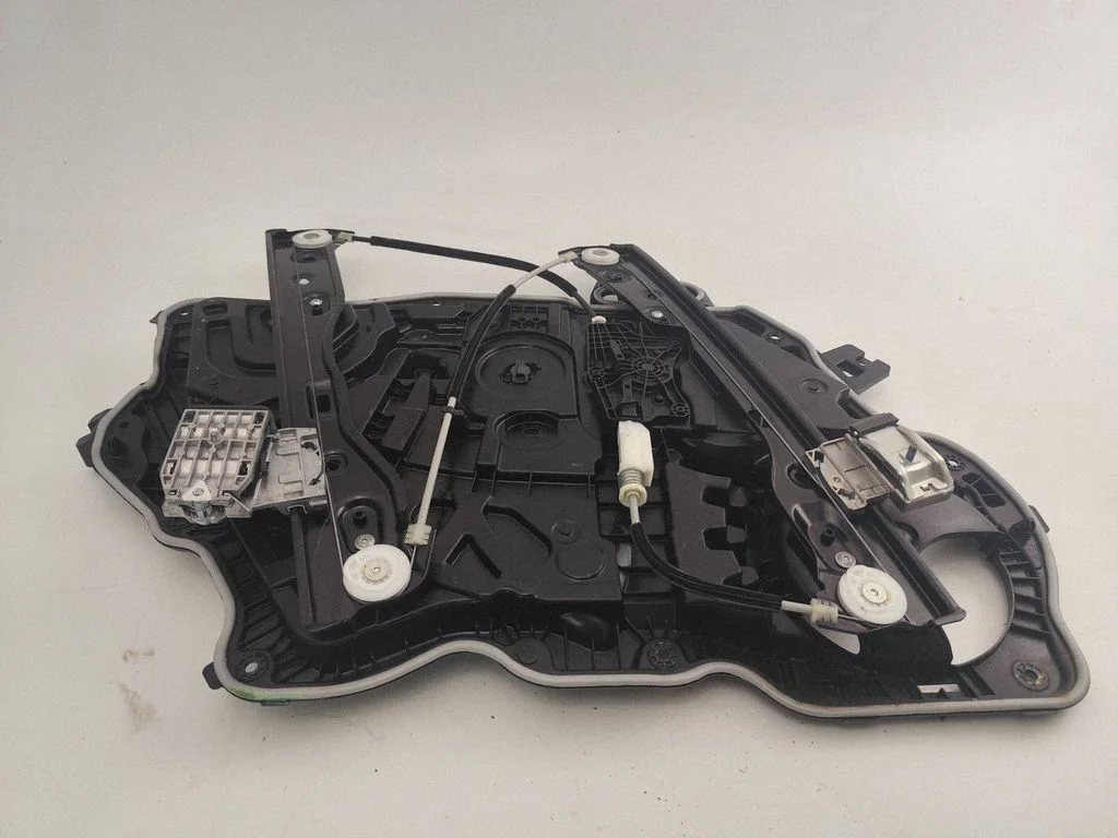 Front door window regulator with motor – Tesla Model Y (2020-)