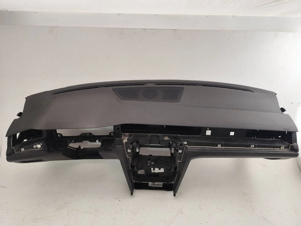 Deska rozdzielcza 3G1819389A