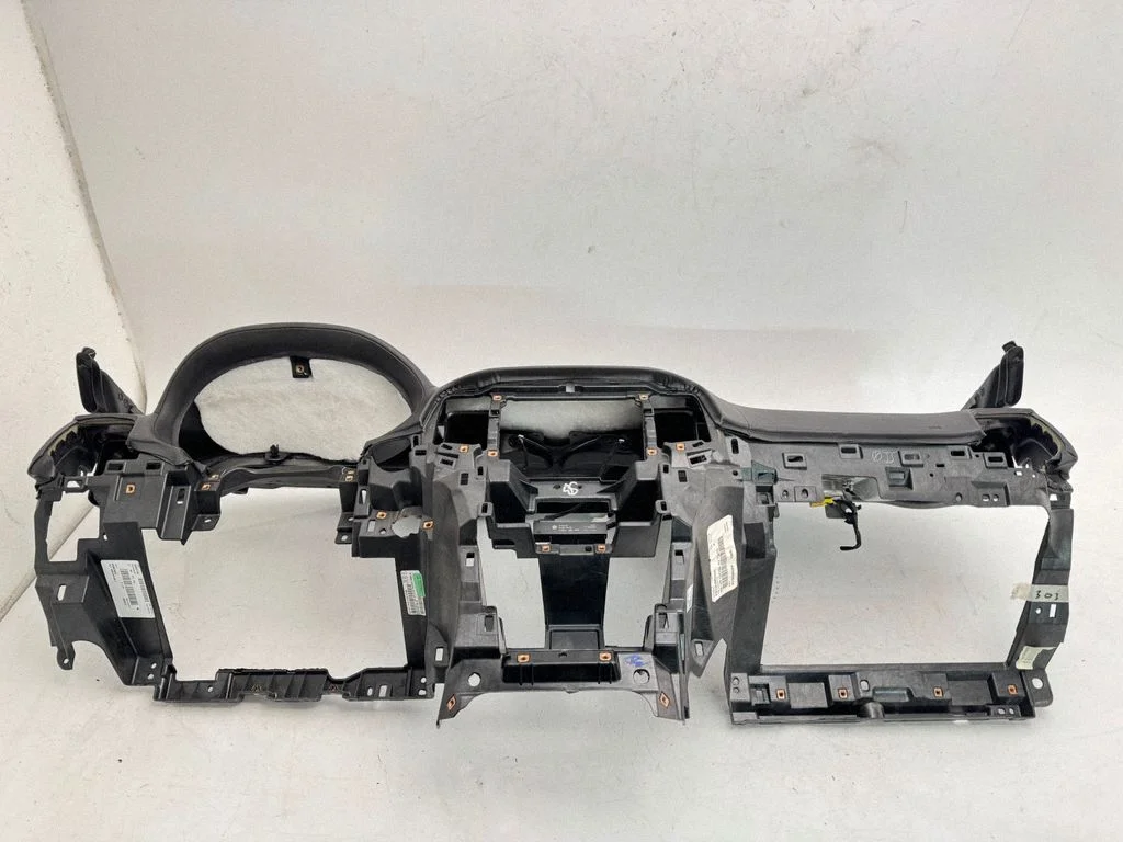 Dashboard P01343M53GN