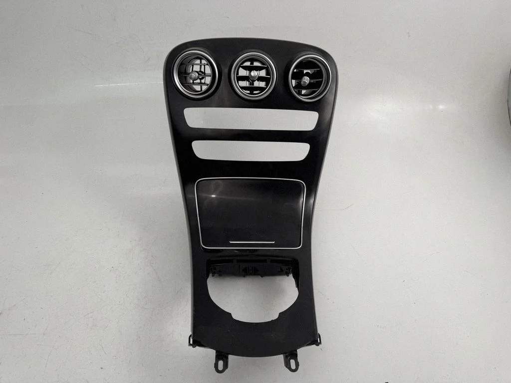 Center console – Mercedes-Benz C-Class W205 (2014-2021)