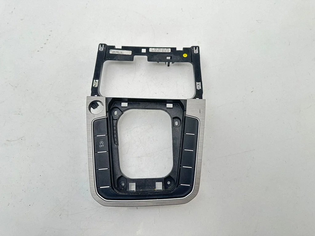 Gear shifter surround trim plastic 3G1864252LL