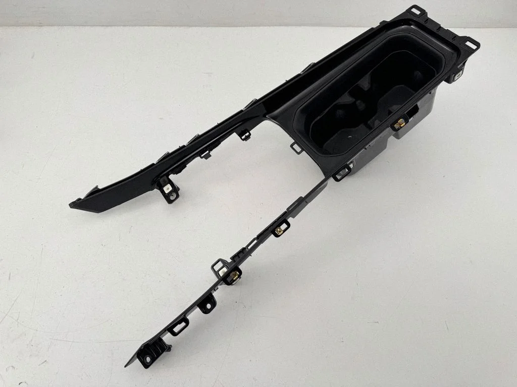 Cup holder front 60962570