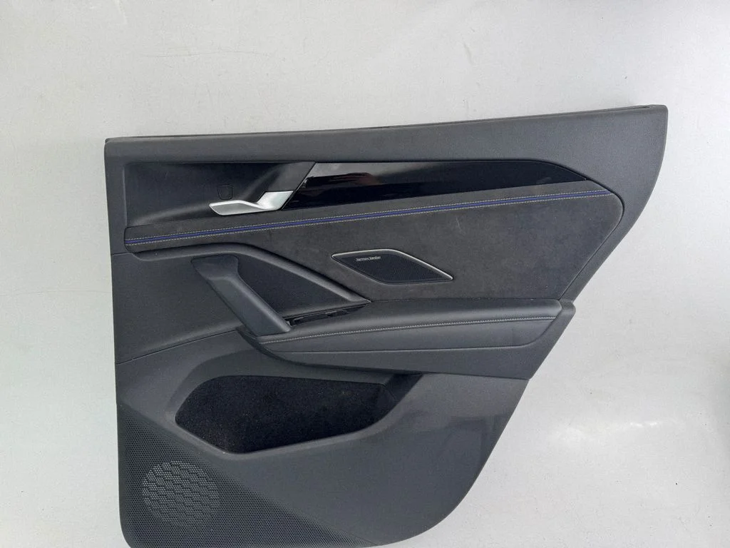 Rear door card panel trim 5Z1867970