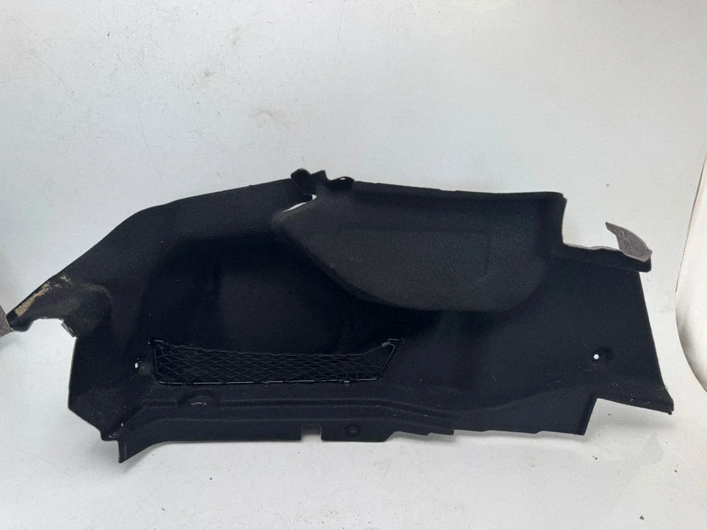 Trunk/boot lower side trim panel A2576905301