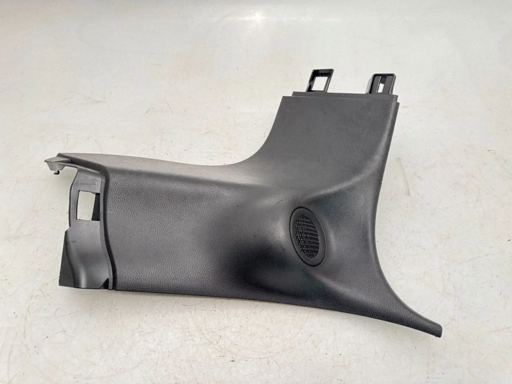 (D)pillar trim (top) 101980050BLR