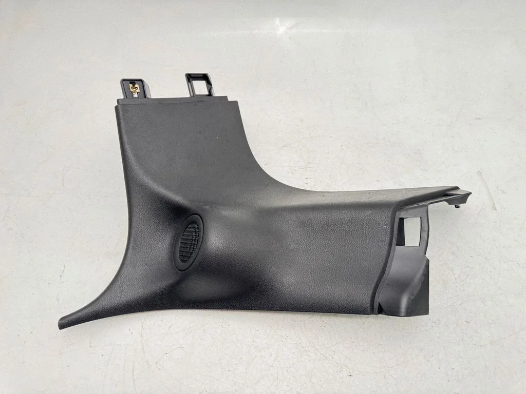 (D)pillar trim (top) 101980040BLR