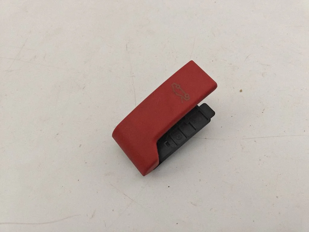Mootorikapoti avamiskäepide A2048800900