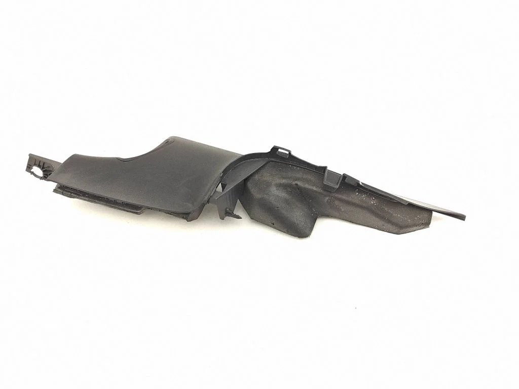 (D)pillar trim (top) 108628188I