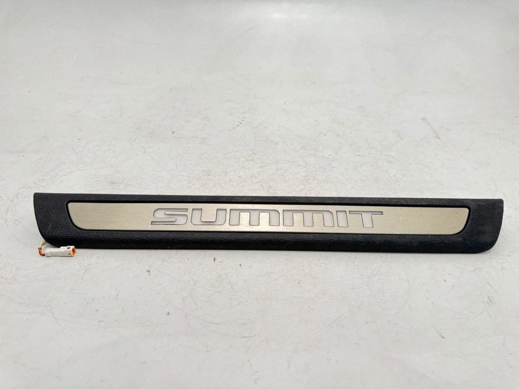 Front sill trim cover 5S004DX9AC