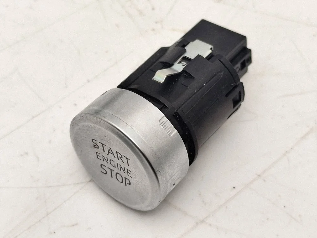Przycisk start/stop silnika 8S1905217