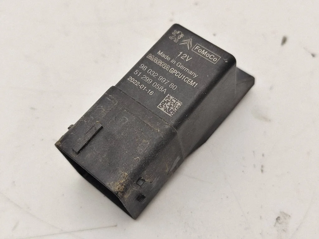 Glow plug pre-heat relay 9803299780