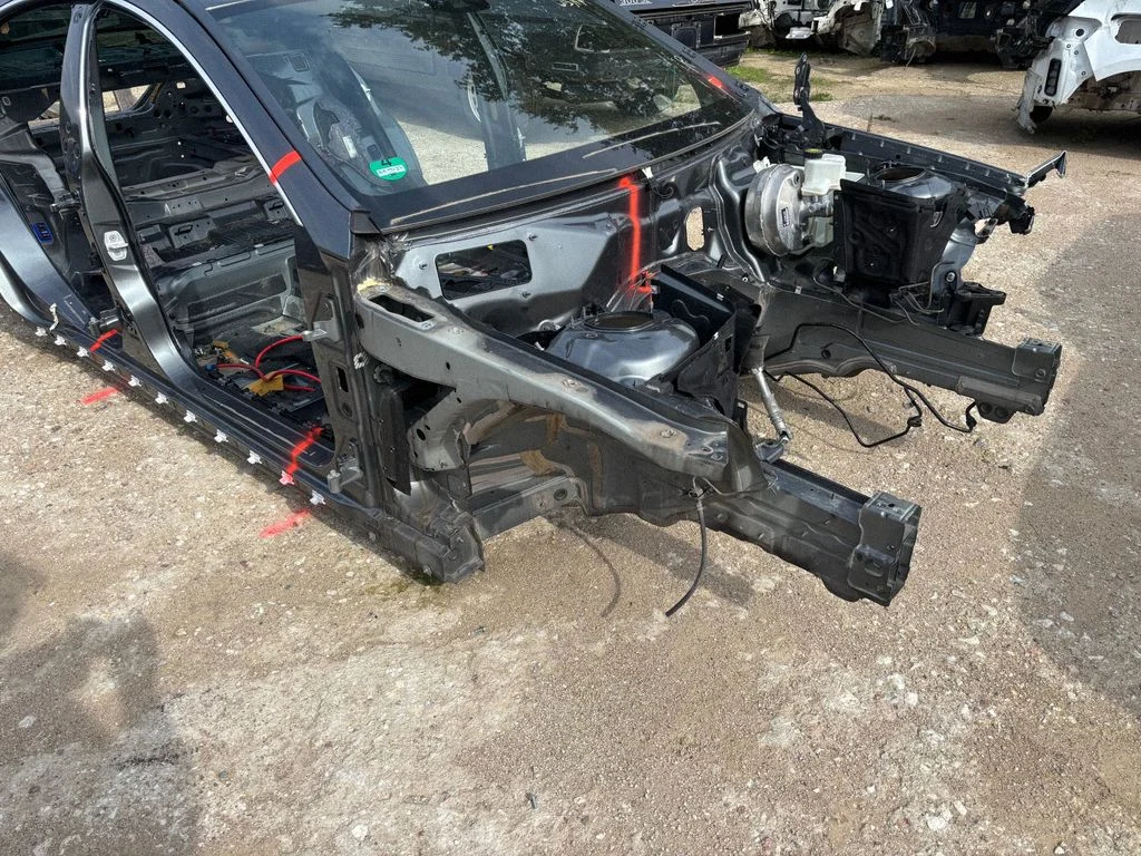Front quarter panel – front right