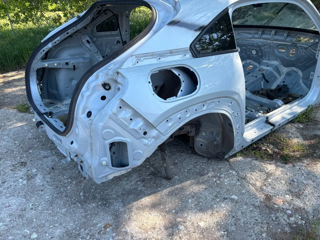 Rear quarter panel