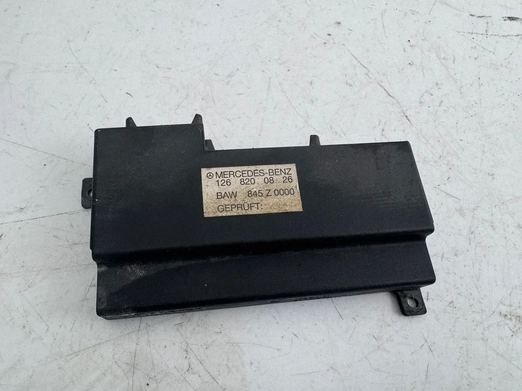 Signalisatsiooni juhtplokk – Mercedes-Benz 280 560 W126 (1981-1991)