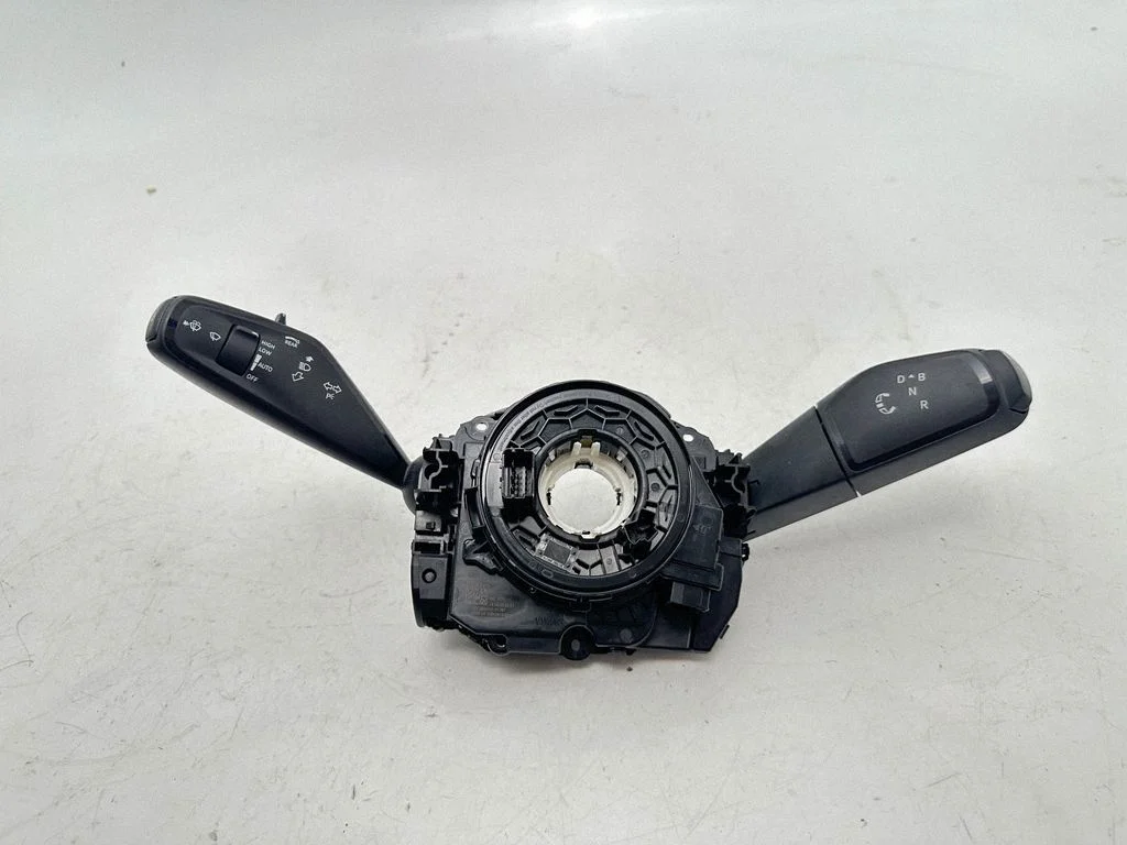 Wiper turn signal indicator stalk/switch 1EE953507CH