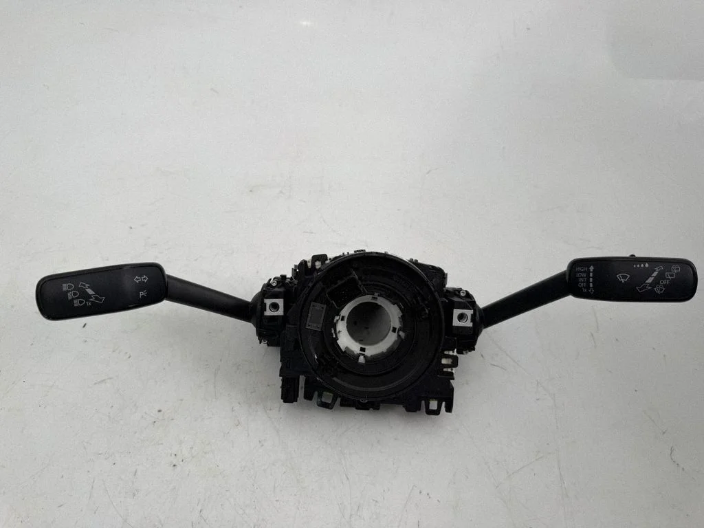 Wiper turn signal indicator stalk/switch 5Q0953507FT