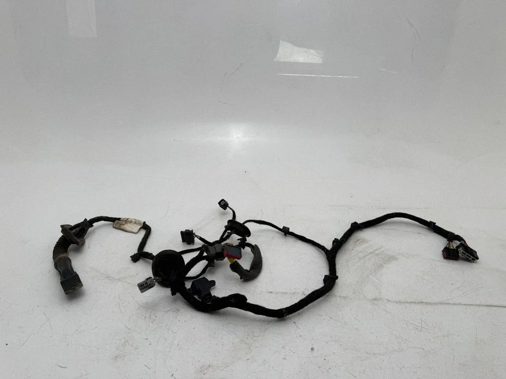 Esiukse juhtmestik 31676161AC