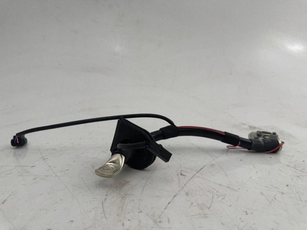 Positive cable (battery) 7P0971225B