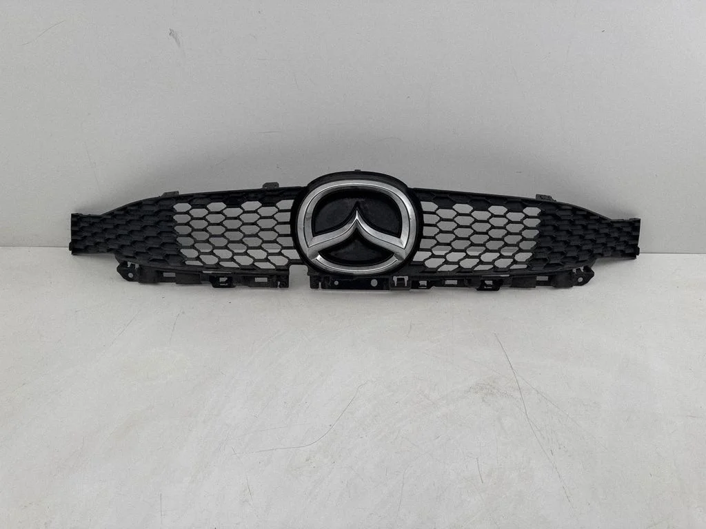 Front grill DN4E50711