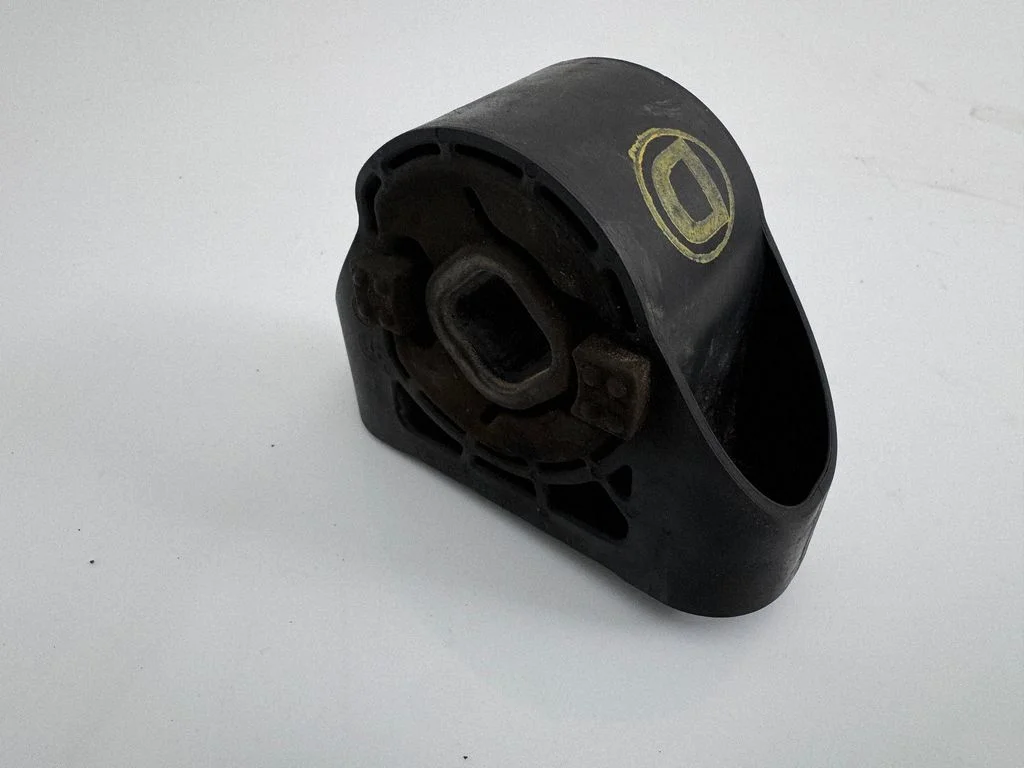 Radiator support slam panel bracket