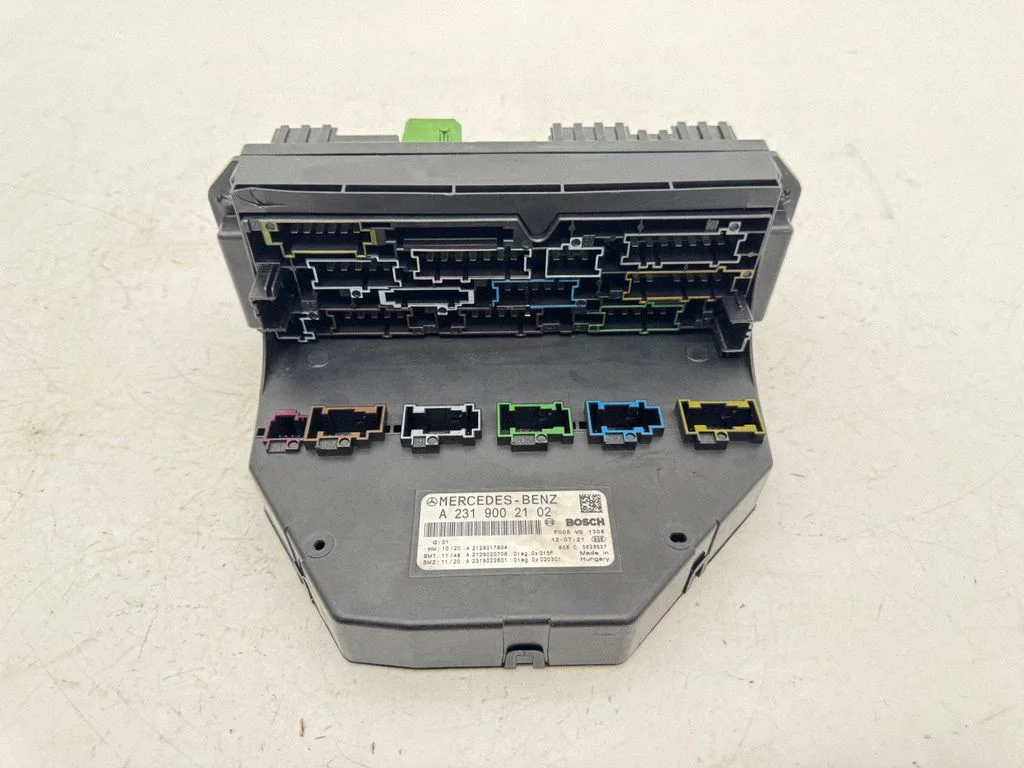 Fuse box set A2319002102