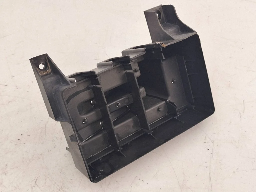 Fuse box cover PA6MD25GF1