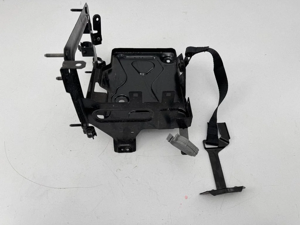 Battery box tray B422