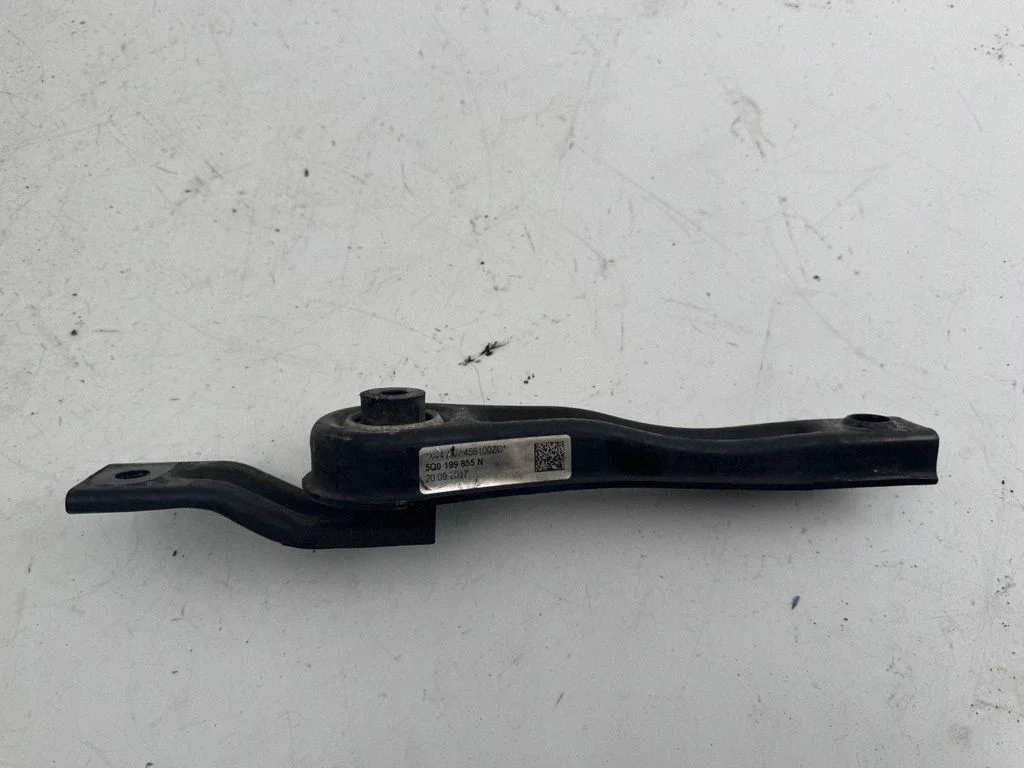 Other engine bay part 5Q0199855N