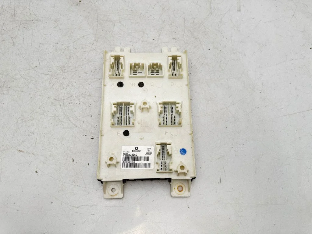 Comfort/convenience module 68372380AC